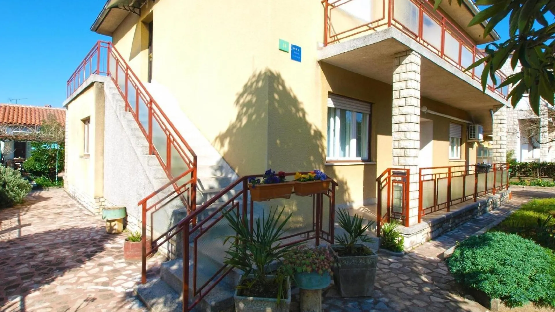 Apartment Ferienwohnung Fuer 4 Personen Ca 85 Qm In Pula, Istrien Istrische Riviera Croatia